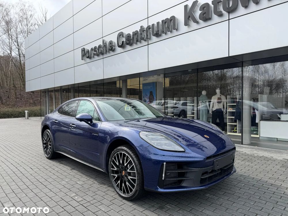 Porsche Panamera - 12