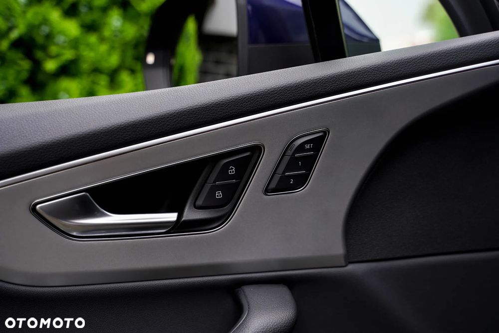 Audi Q7 ver-45-tdi-mhev-quattro-s-line-tiptr - 9