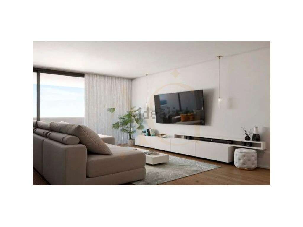 Apartamento T4 no rés-do-chão, com garagem e piscina em Conceição d... - Grande imagem: 4/14