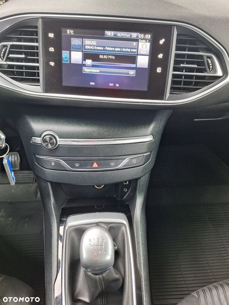 Peugeot 308 1.6 BlueHDi Active S&S - 29