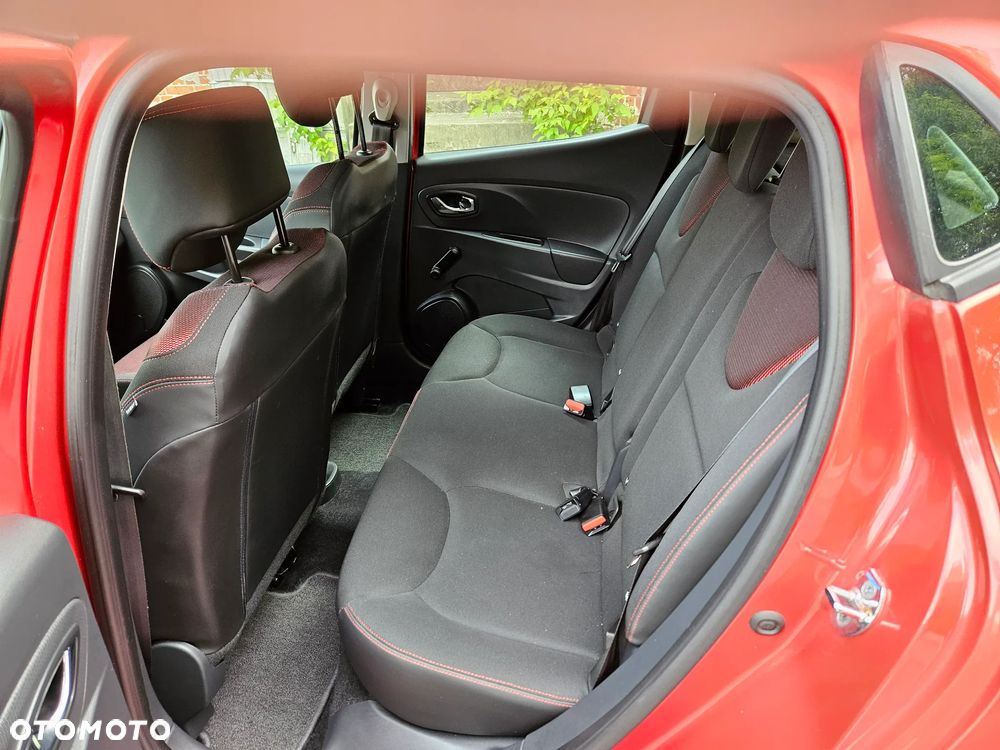 Renault Clio 1.2 16V 75 LIMITED - 13