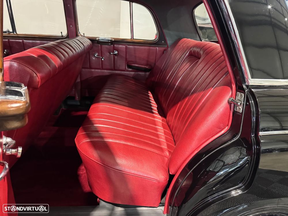 Mercedes-Benz MB180 - 60