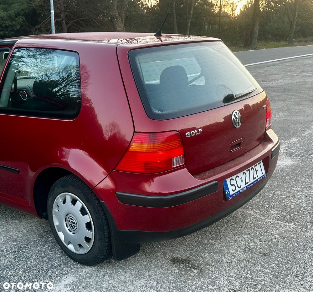 Volkswagen Golf 1.6 Basis - 4