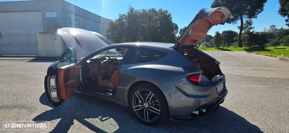 Ferrari FF 6.3 V12 - 15