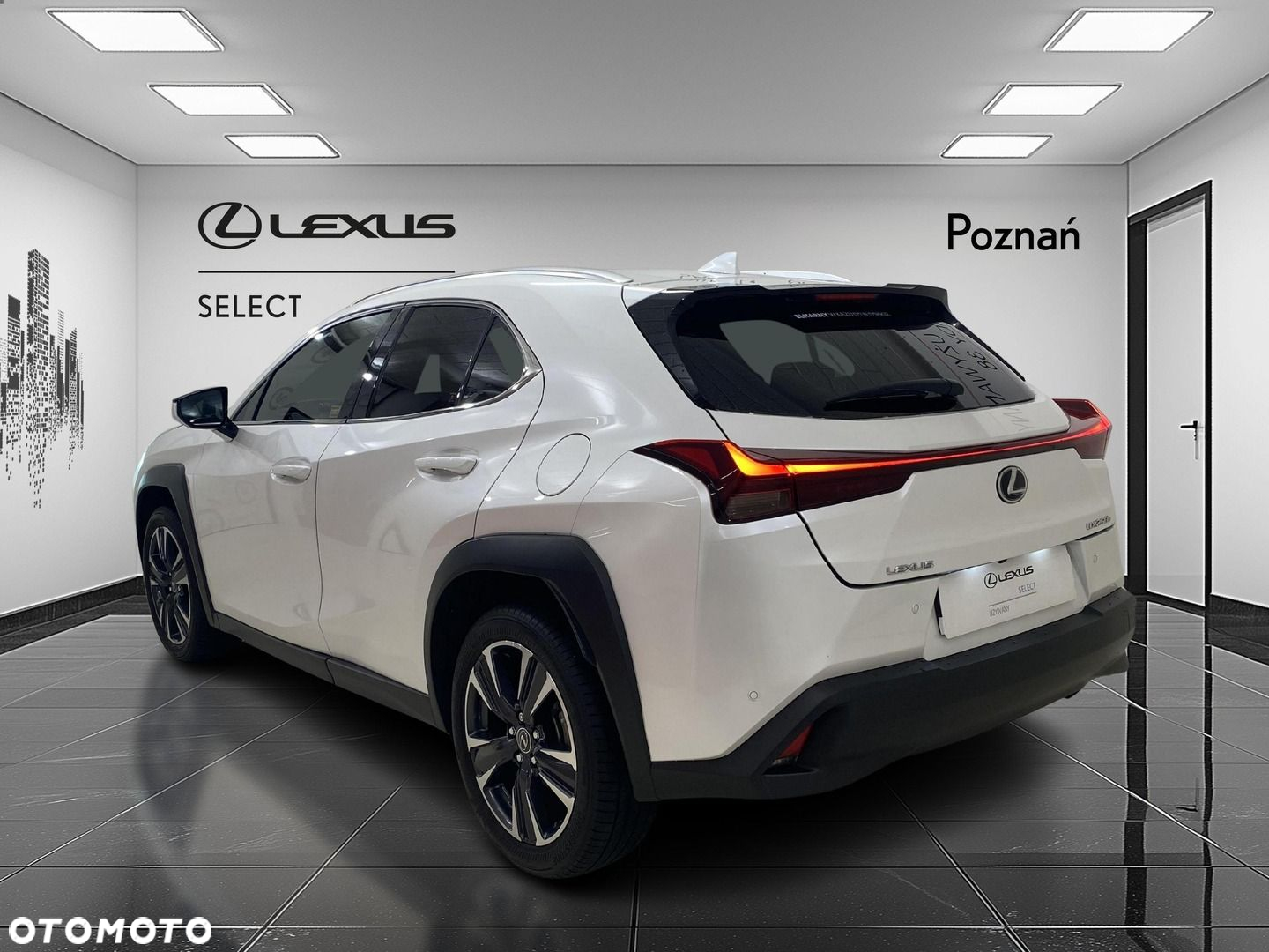 Lexus UX - 9