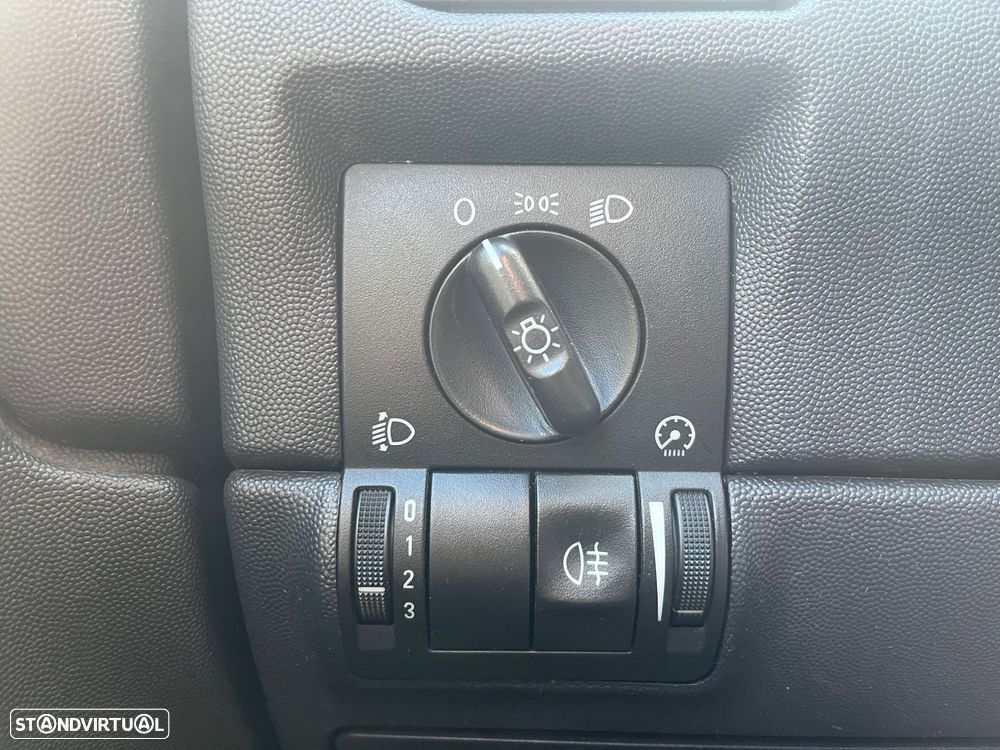 Opel Corsa 1.3 CDTi First - 16