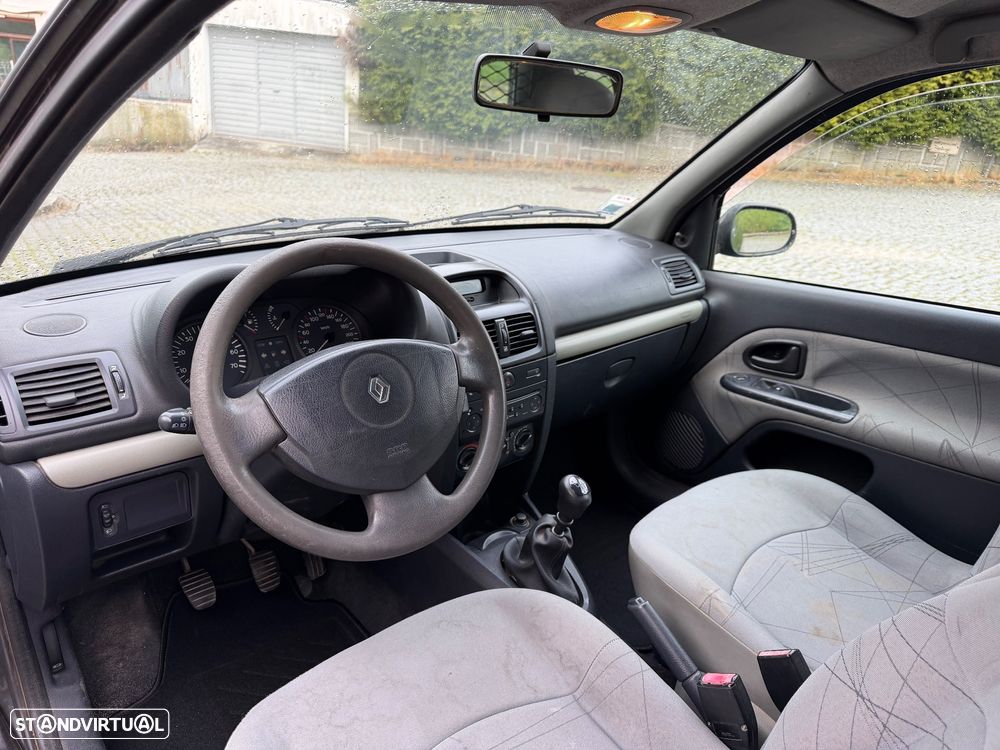 Renault Clio 1.5 dCi Authentique - 5