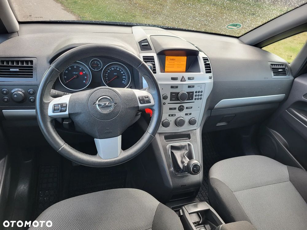 Opel Zafira 1.8 Family Plus - 19