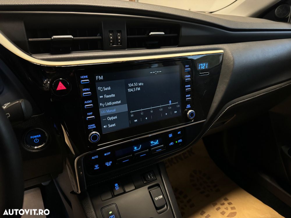 Toyota Auris 1.8 VVT-i Hybrid Automatik Design Edition - 19