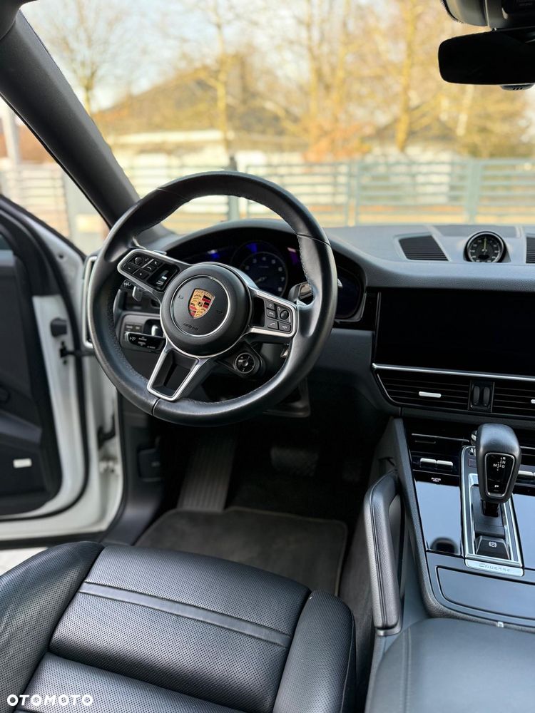 Porsche Cayenne E-Hybrid - 11