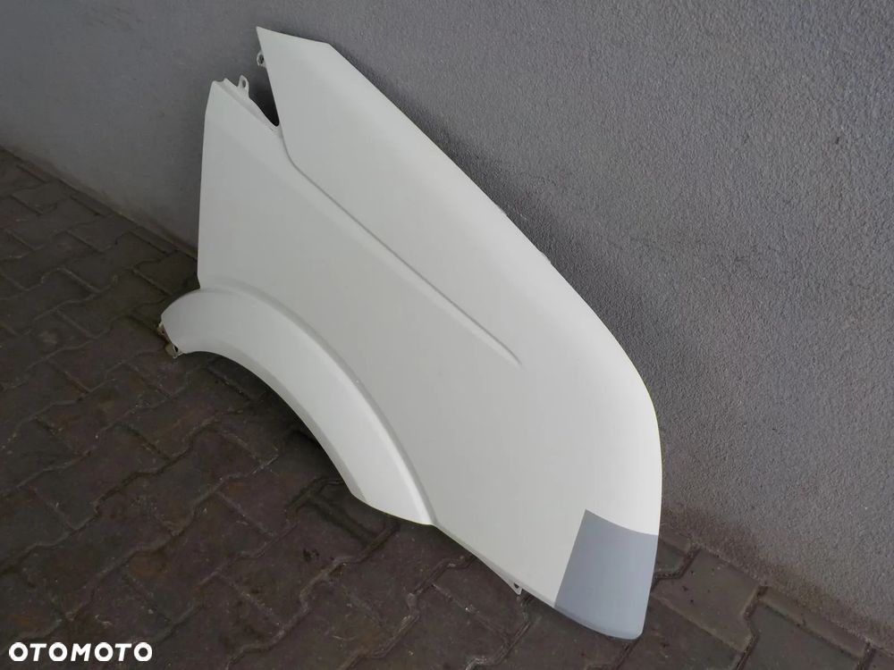 VW CRAFTER BŁOTNIK PRAWY PRZÓD BEZ RDZY - 2