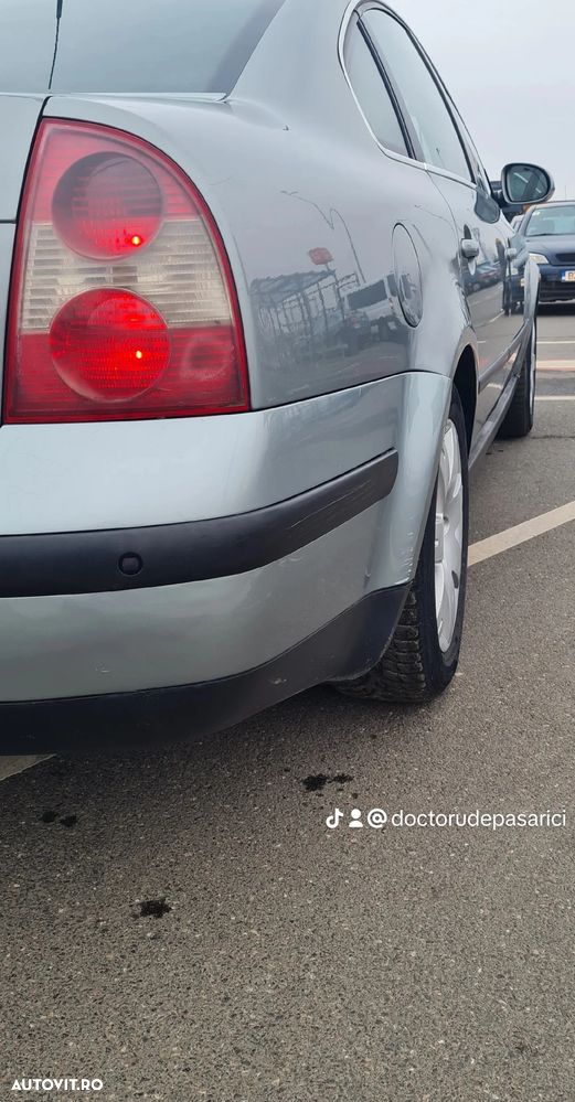 Volkswagen Passat 1.9TDI Highline - 3