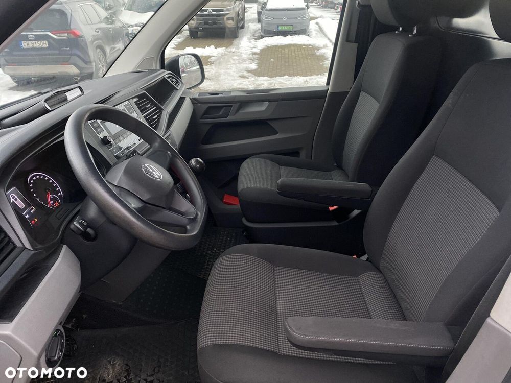 Volkswagen Transporter - 11