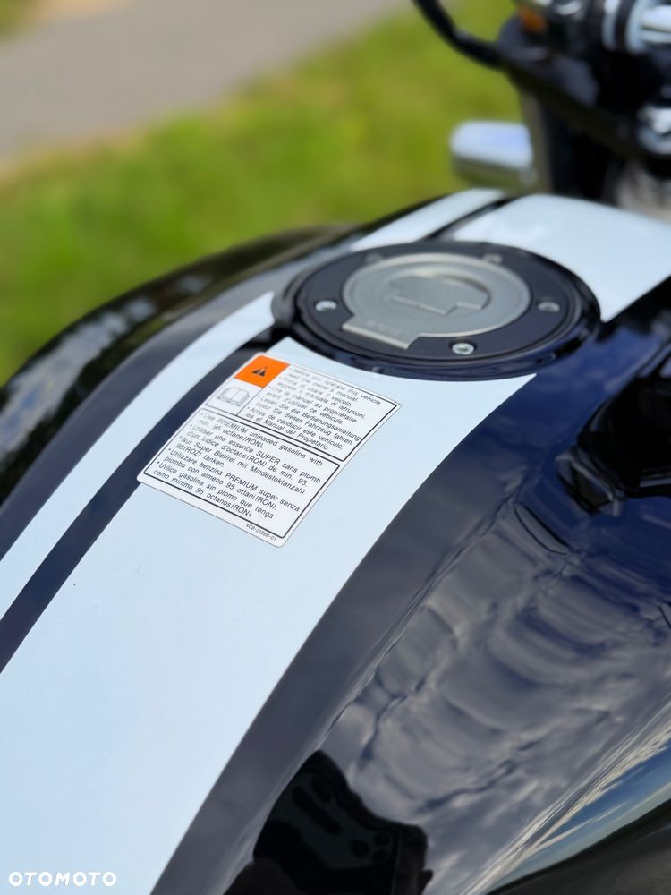 Yamaha XJR - 19