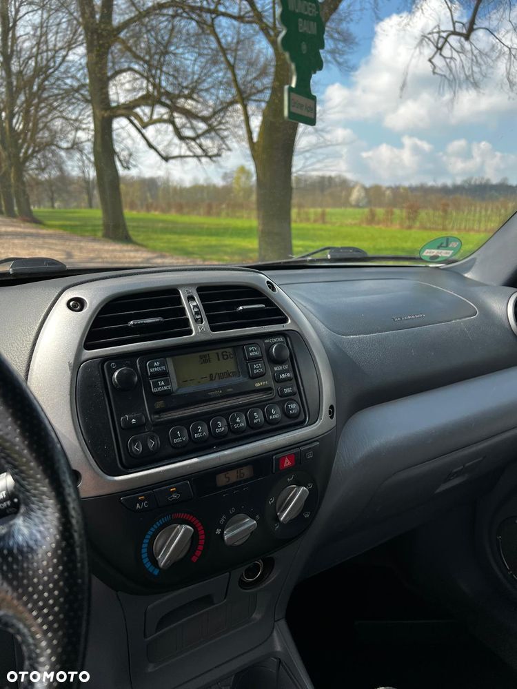 Toyota RAV4 4x4 - 6