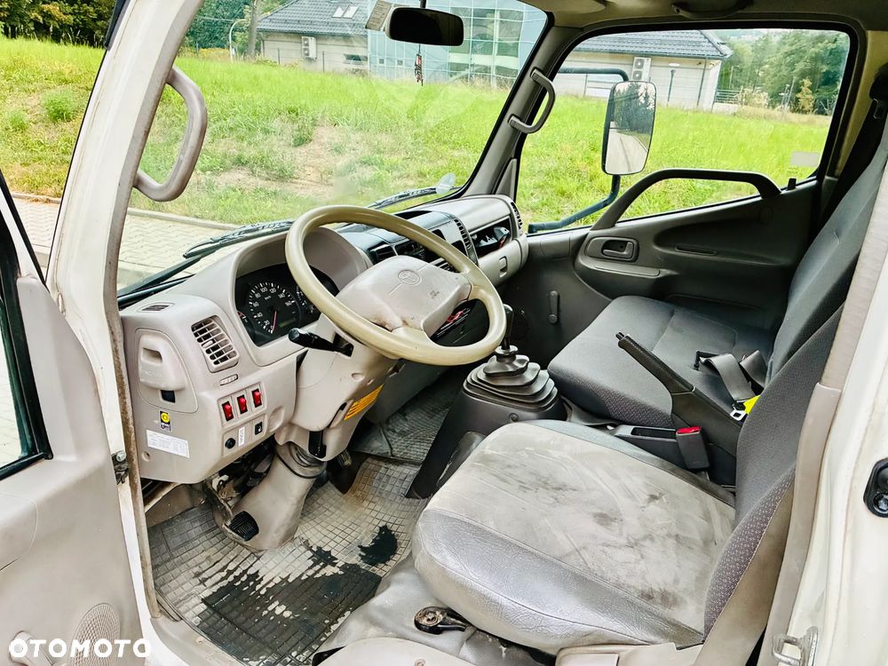 Toyota Dyna 150 - 7