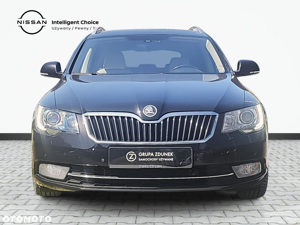 Skoda Superb 2.0 TSI Elegance DSG - 2