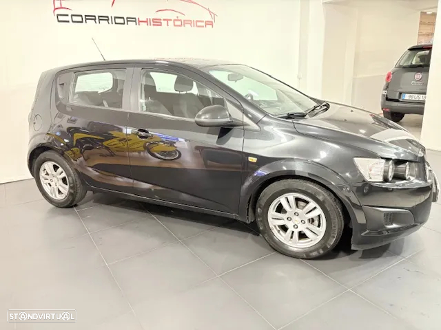 Chevrolet Aveo 1.2 LS - 18