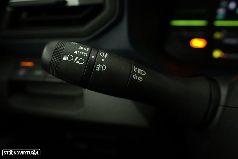 Dacia Duster 1.6 Hybrid Journey - 16