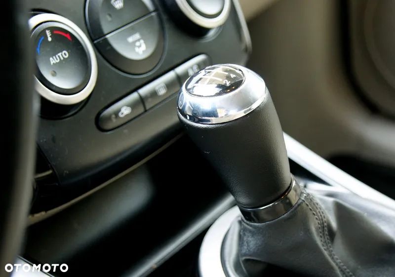 Mazda CX-7 2.2 CD Exclusive + - 26