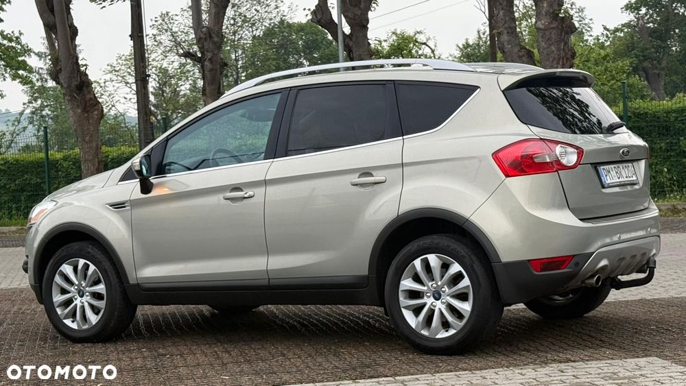 Ford Kuga 2.0 TDCi 4x4 Titanium - 23