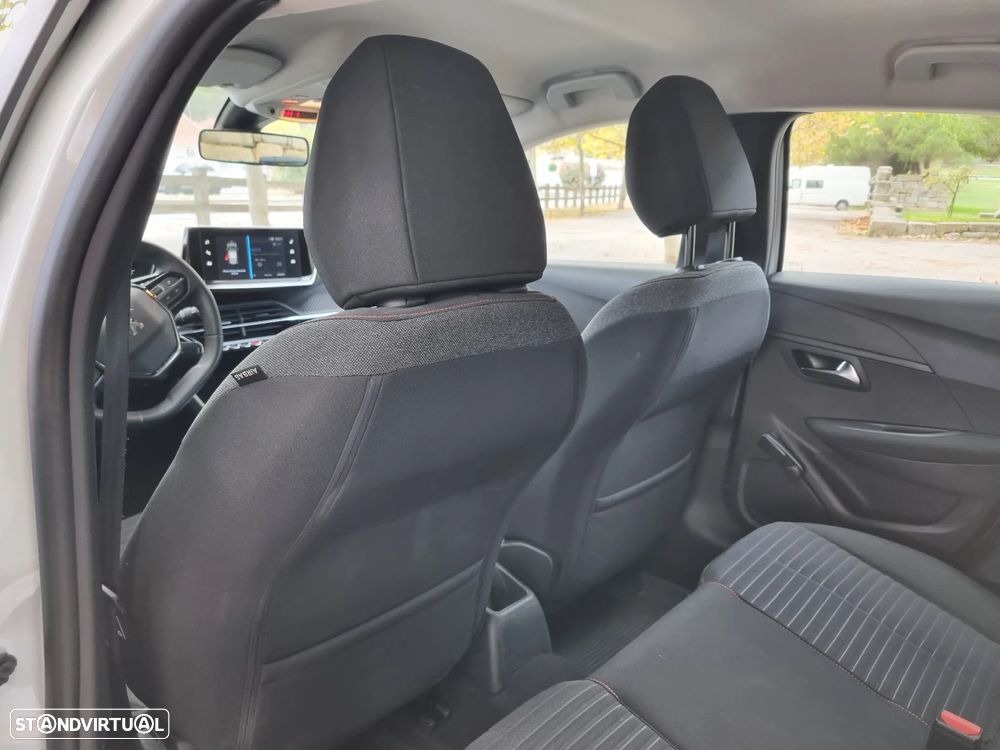 Peugeot 208 1.2 PureTech Active Pack - 36