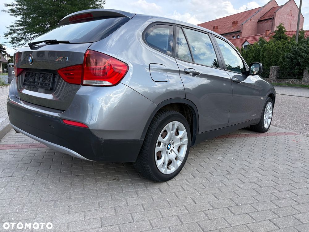 BMW X1 xDrive18d - 13
