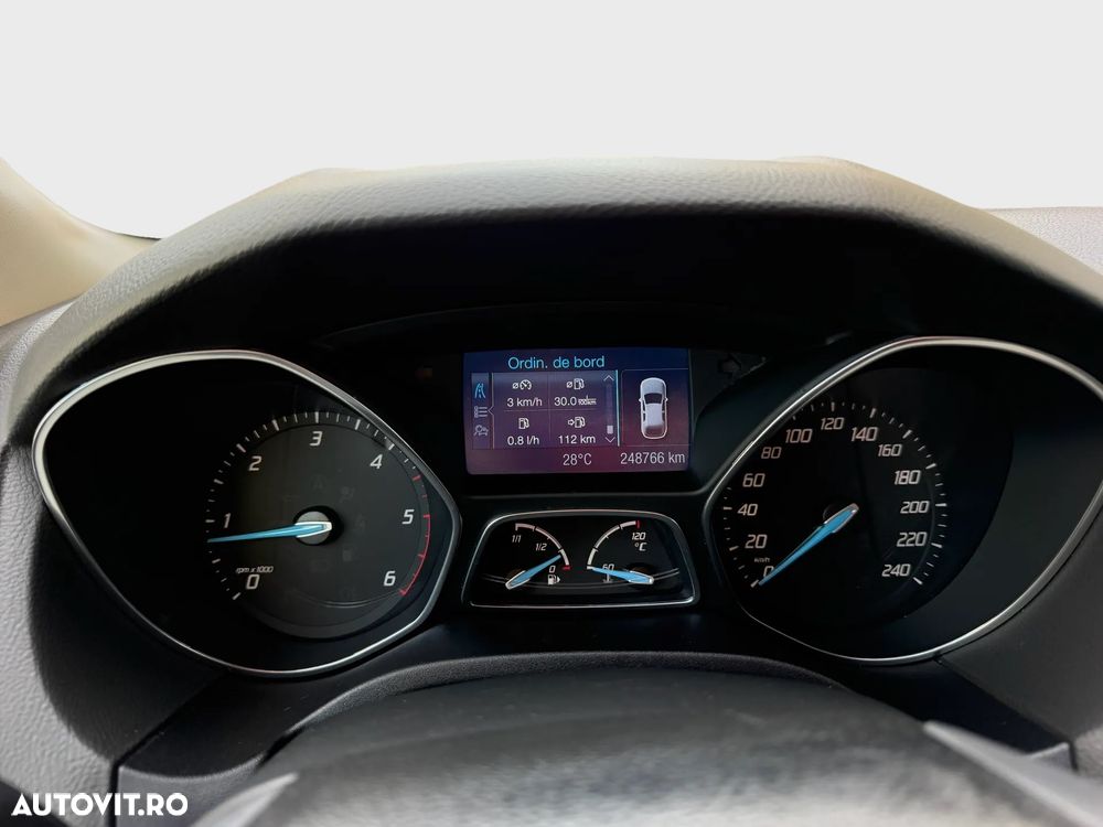 Ford Focus 1.6 TDCI DPF Start-Stopp-System Titanium - 11