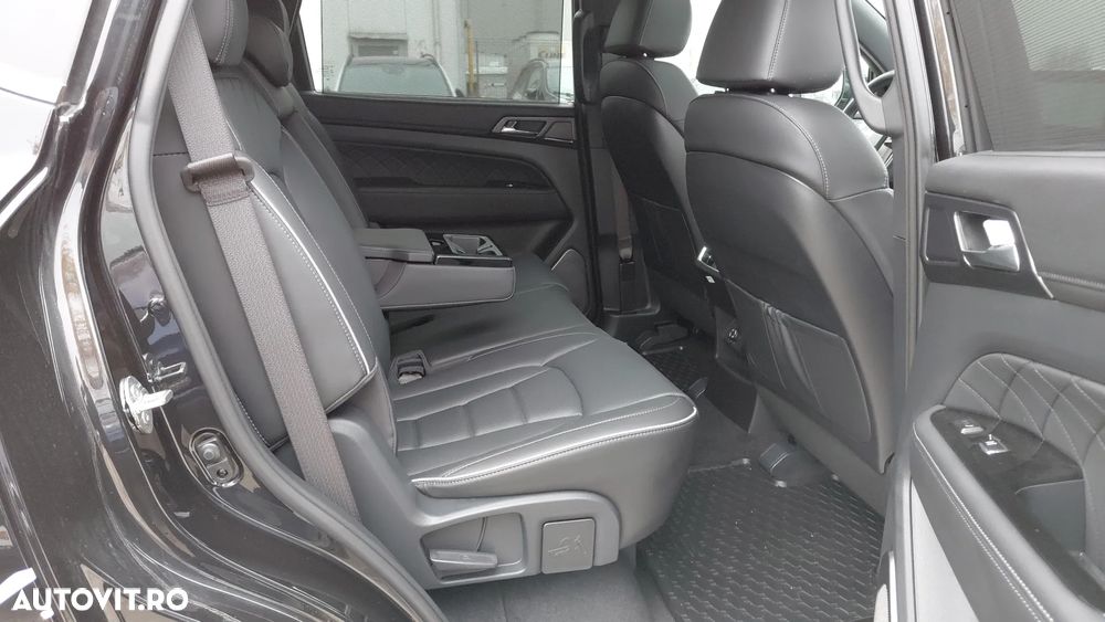 KG Mobility Rexton - 19