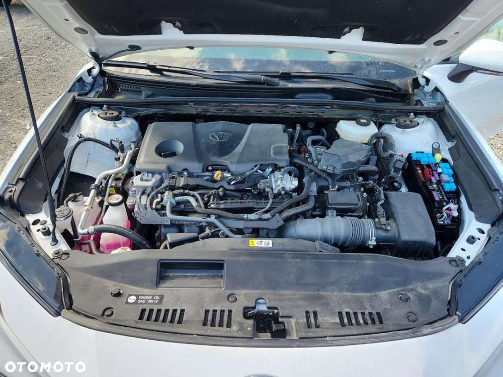 Toyota Camry - 11
