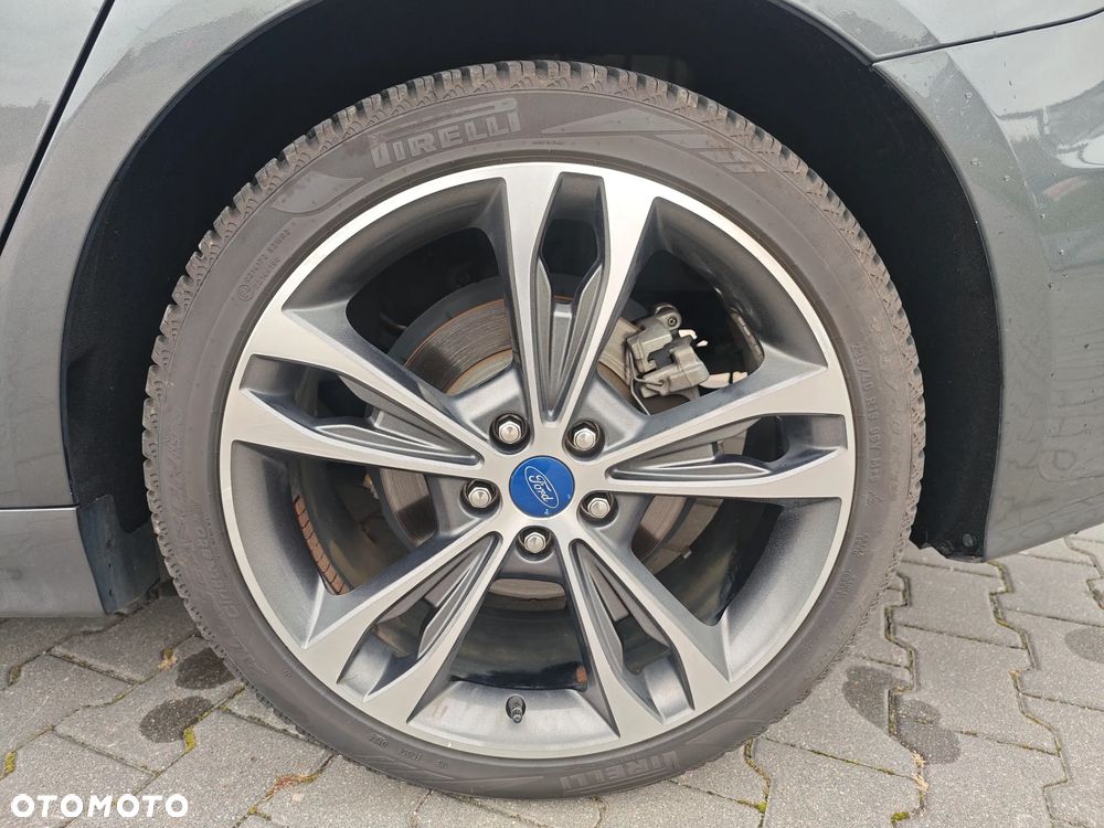 Ford Fusion 2.0 EcoBoost Titanium - 9