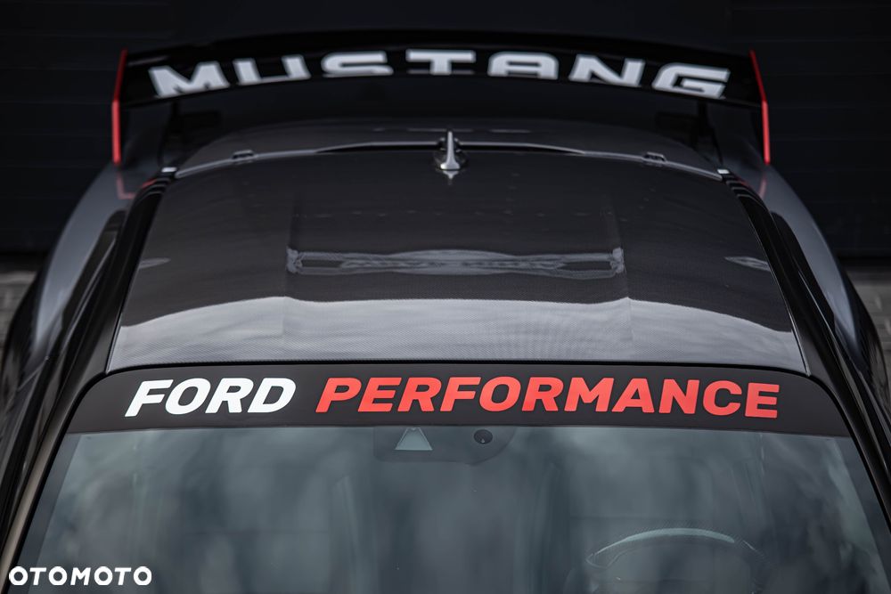 Ford Mustang 5.0 V8 GT - 25
