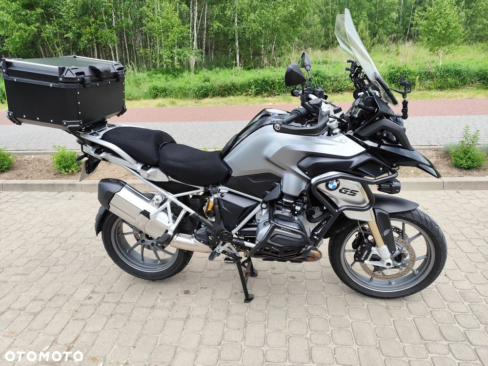 BMW R - 1