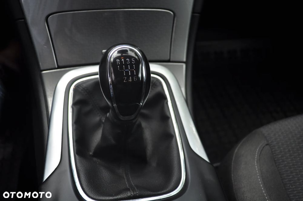 Opel Insignia - 11
