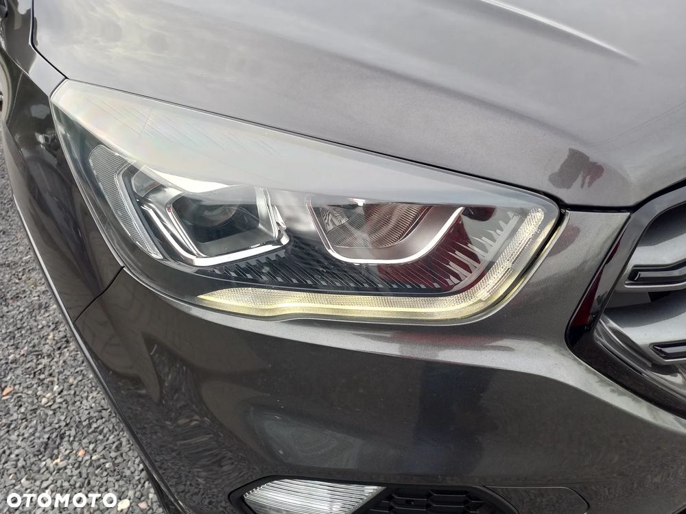 Ford Kuga 2.0 TDCi 4x4 ST-Line - 11