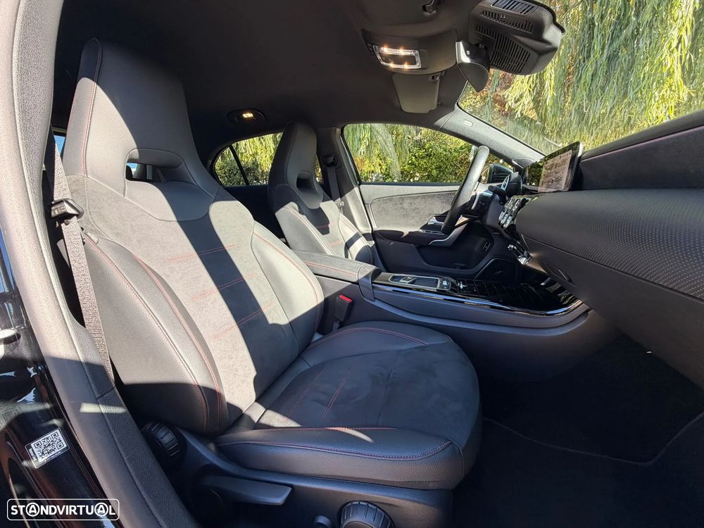 Mercedes-Benz A 250 e AMG Line - 36