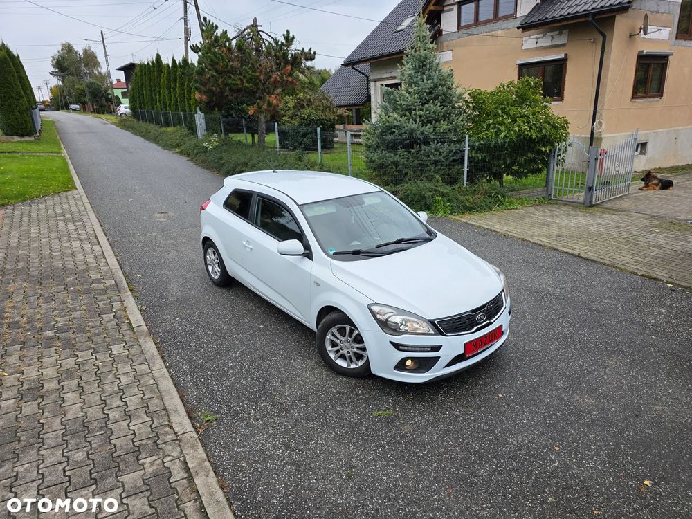 Kia ProCeed pro Ceed 1.4 CVVT Dream-Team Edition - 33