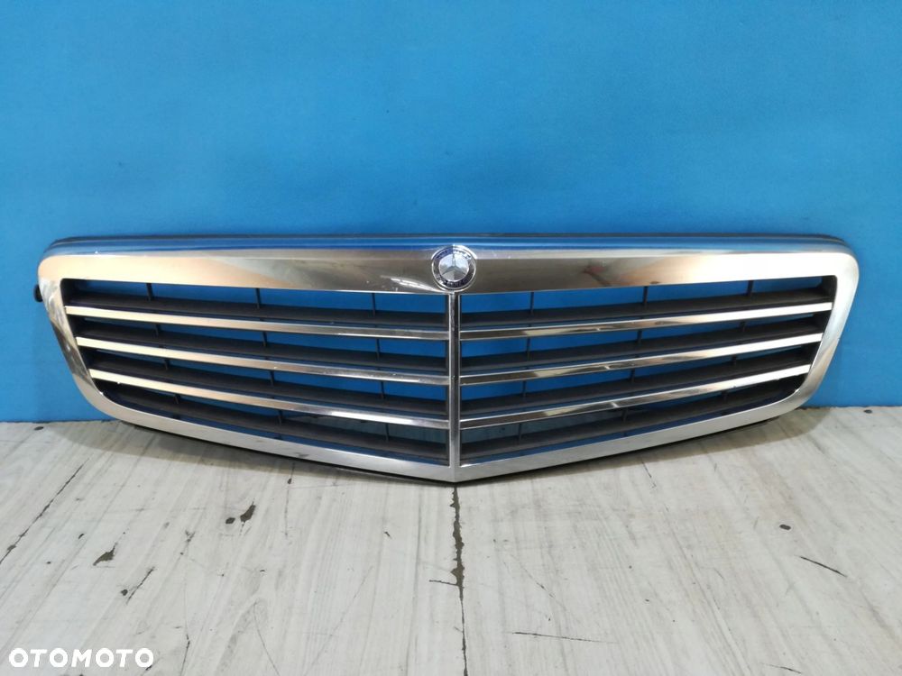 Mercedes C Klasa W204 2007/2011 grill atrapa chłodnicy - 1