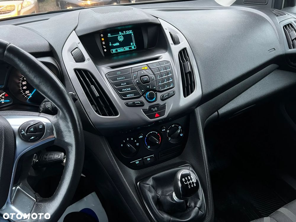Ford Transit Connect - 15