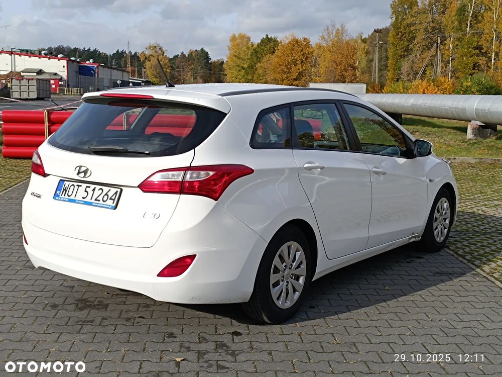Hyundai i30 1.6 Classic + - 3