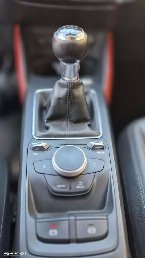 Audi Q2 30 TFSI Sport - 10