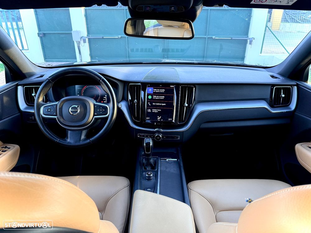 Volvo XC 60 2.0 D3 Momentum - 25