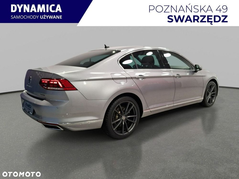 Volkswagen Passat 2.0 TDI Elegance DSG - 8