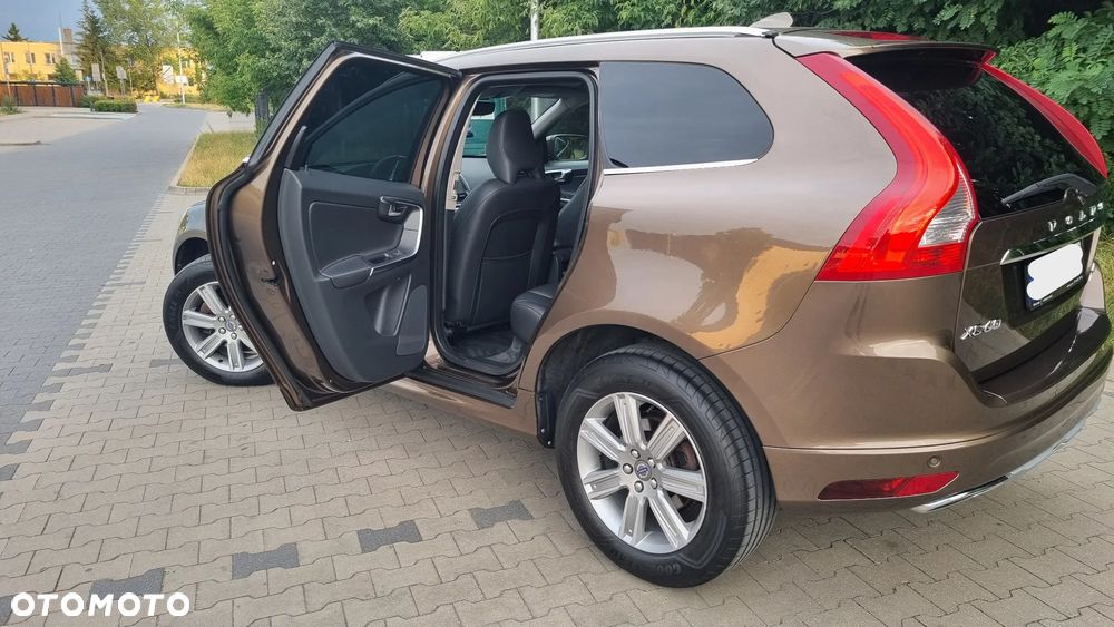 Volvo XC 60 D4 AWD Summum - 6