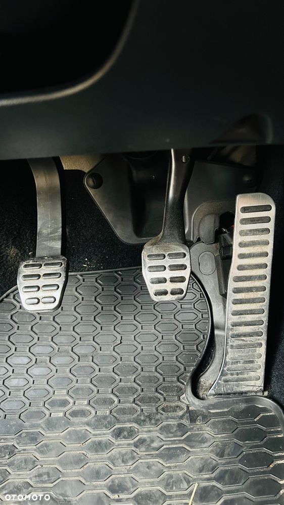 Skoda Octavia 2.0 TDI RS - 16