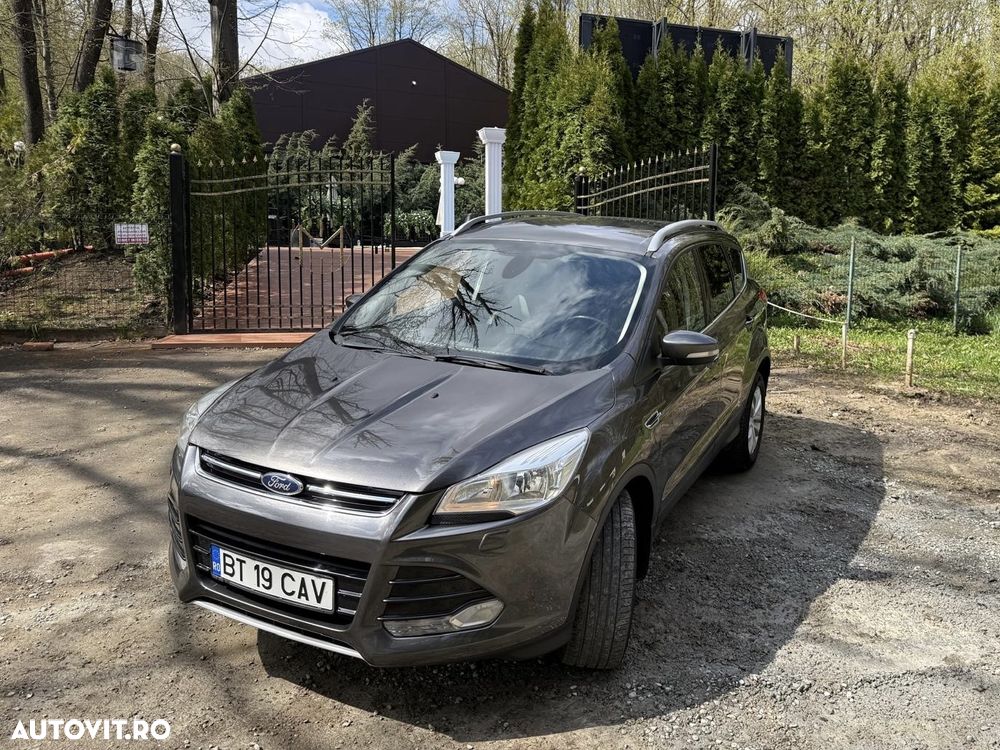 Ford Kuga 2.0 TDCi Powershift 4WD Titanium - 2