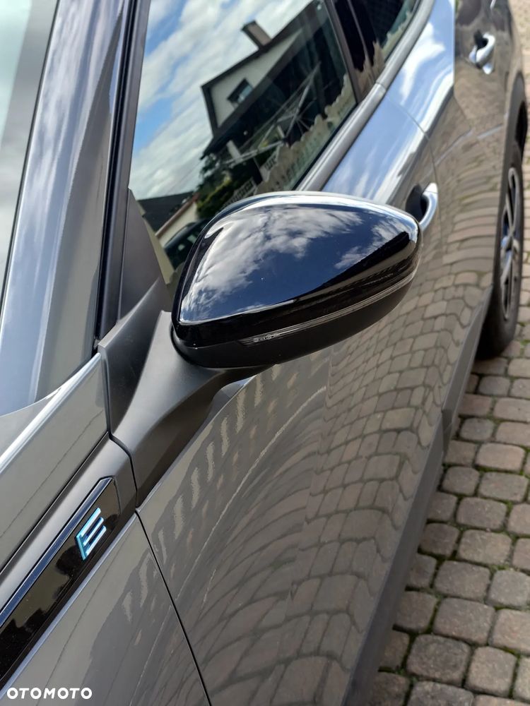 Peugeot 2008 50kWh Allure - 18