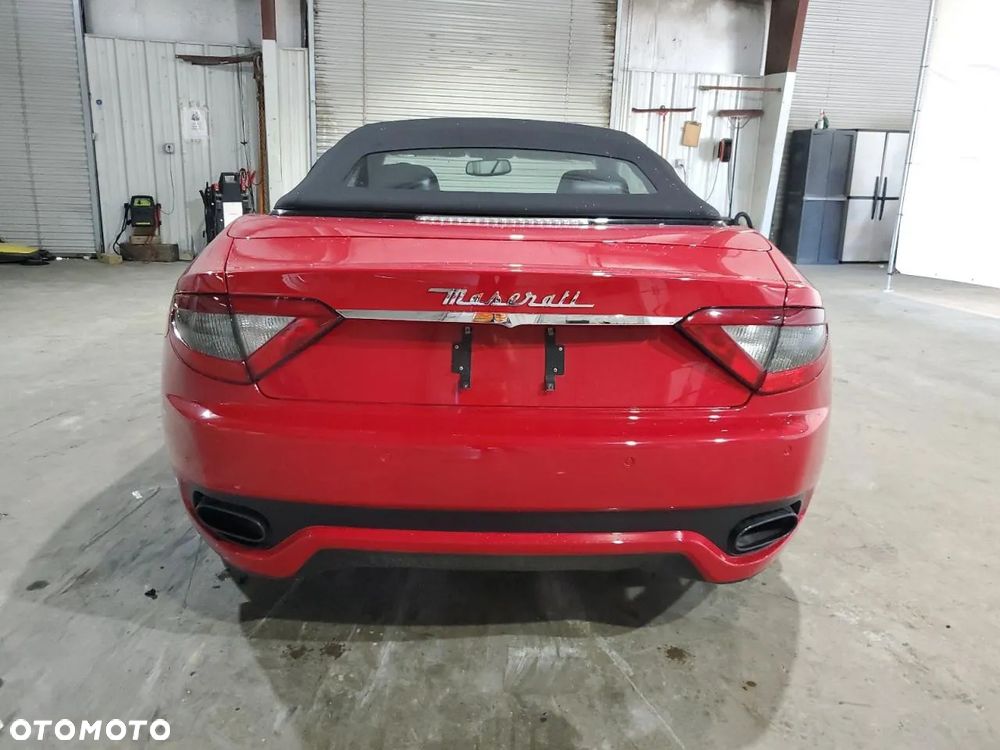 Maserati GranTurismo S - 5