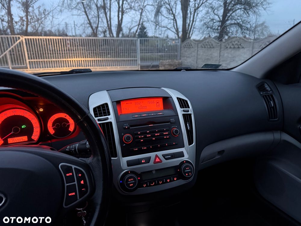 Kia Ceed 1.4 Comfort + - 8