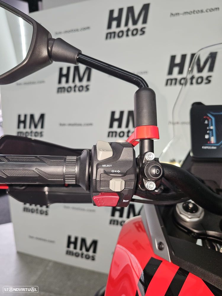 QJ Motor SRT 600SX - 3 MALAS - 12